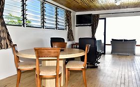 Laus Getaway Niue